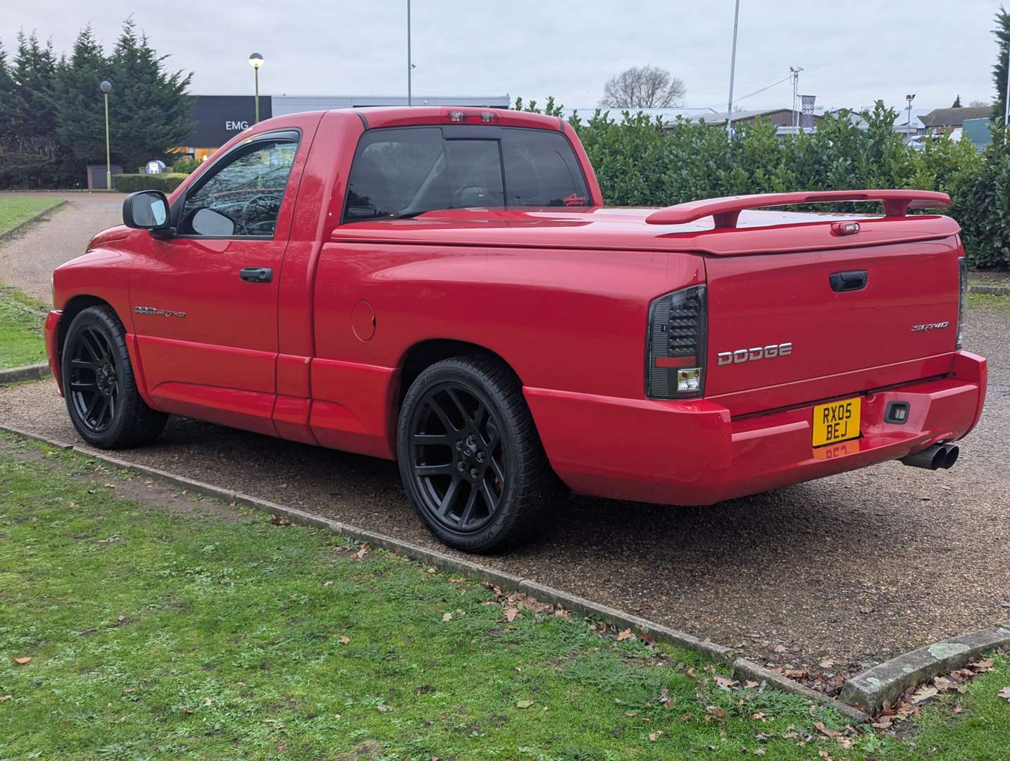 <p>2005 DODGE RAM SRT-10 LHD</p>