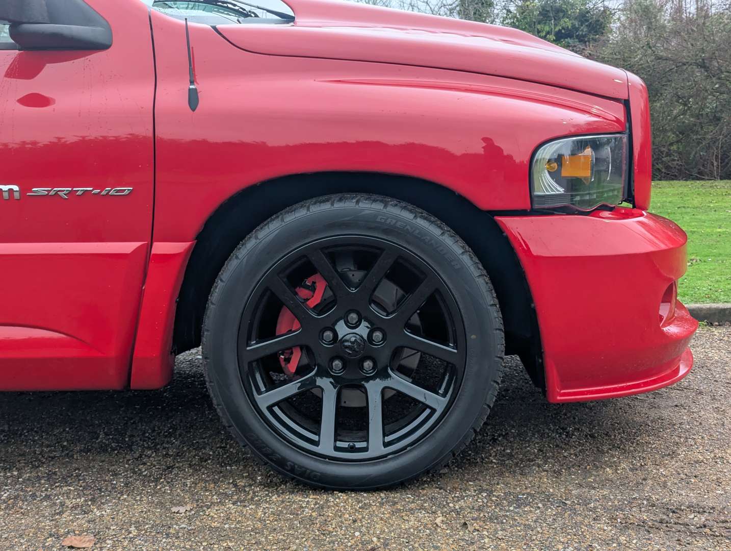 <p>2005 DODGE RAM SRT-10 LHD</p>