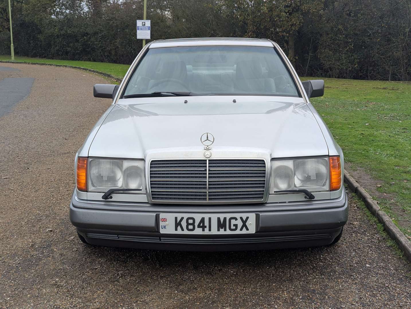 <p>1992 MERCEDES 300CE-24 C124 AUTO</p>