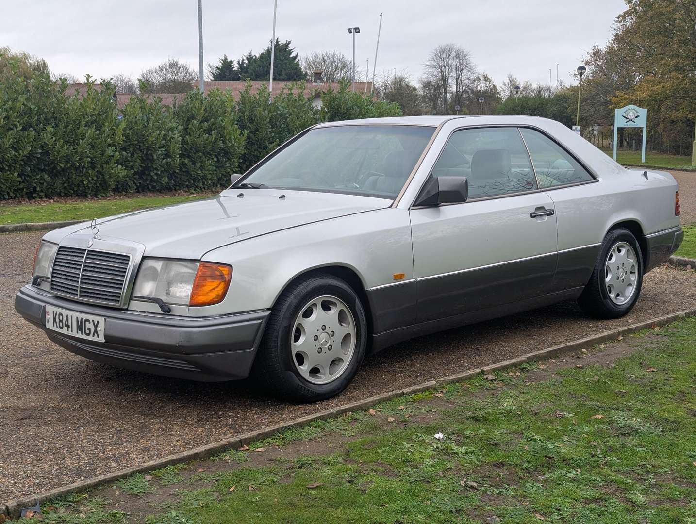 <p>1992 MERCEDES 300CE-24 C124 AUTO</p>