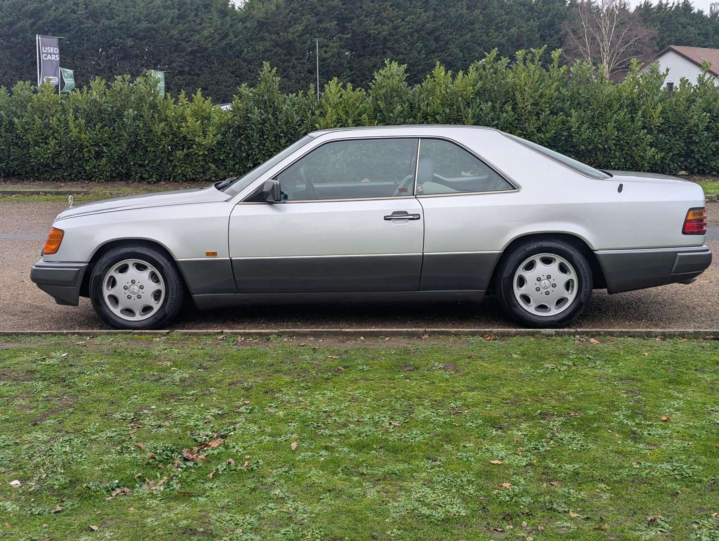 <p>1992 MERCEDES 300CE-24 C124 AUTO</p>