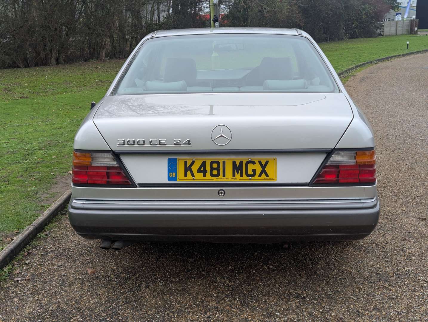 <p>1992 MERCEDES 300CE-24 C124 AUTO</p>
