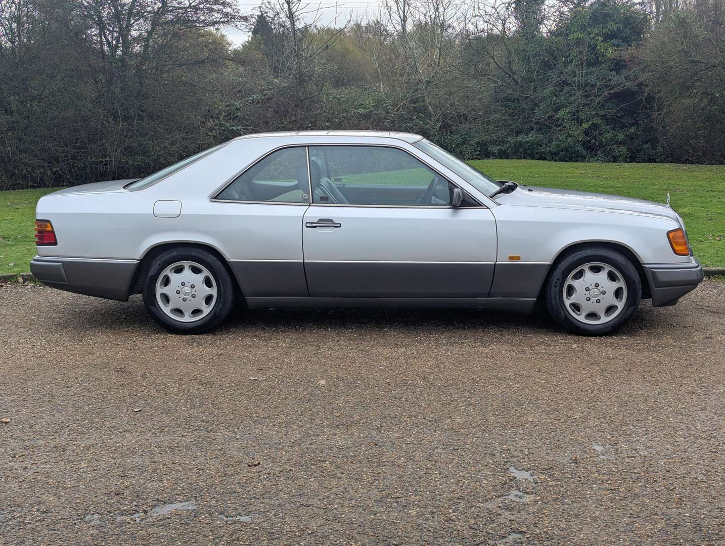<p>1992 MERCEDES 300CE-24 C124 AUTO</p>