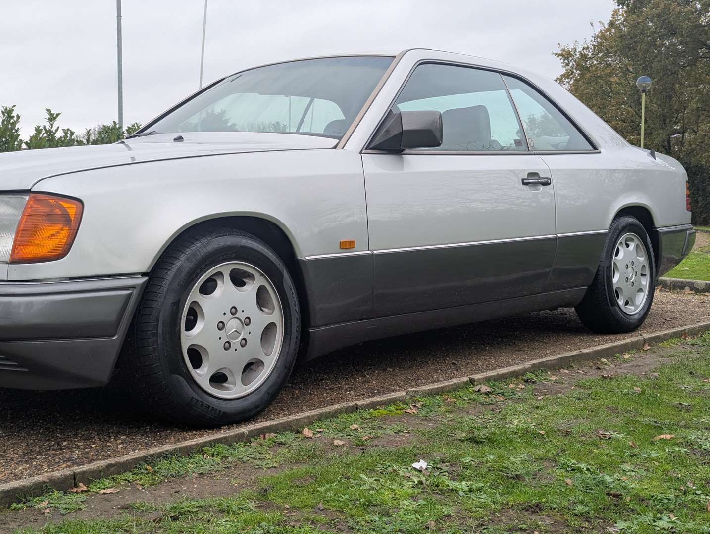 <p>1992 MERCEDES 300CE-24 C124 AUTO</p>