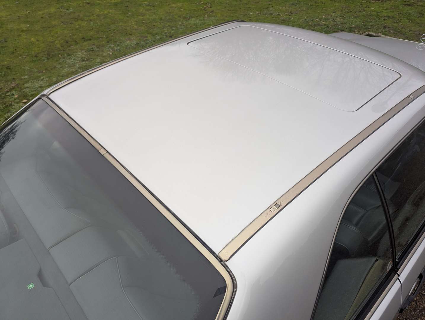 <p>1992 MERCEDES 300CE-24 C124 AUTO</p>