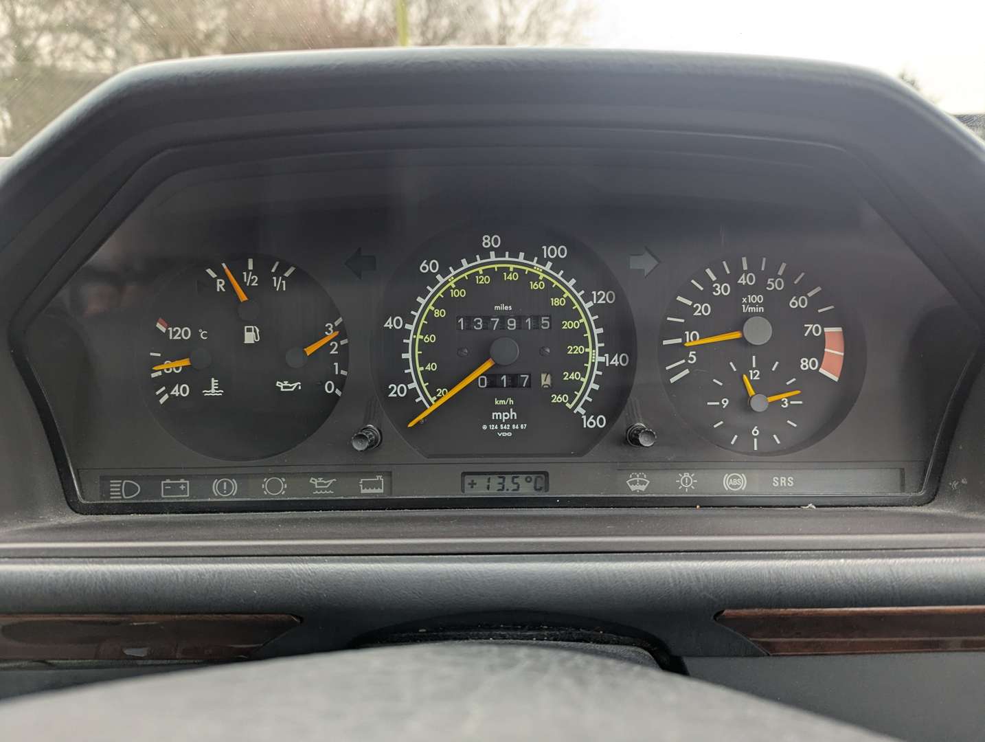 <p>1992 MERCEDES 300CE-24 C124 AUTO</p>