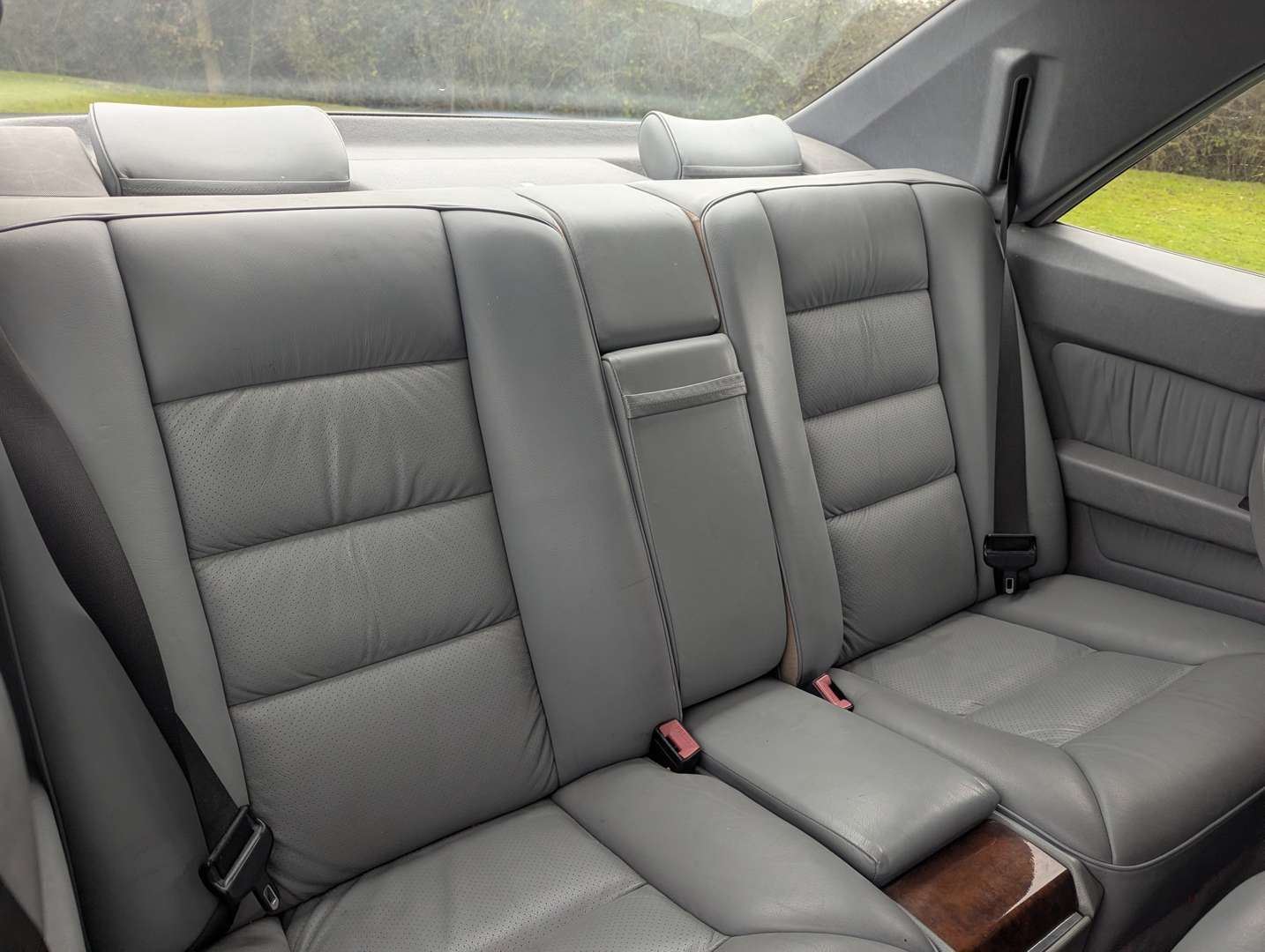 <p>1992 MERCEDES 300CE-24 C124 AUTO</p>