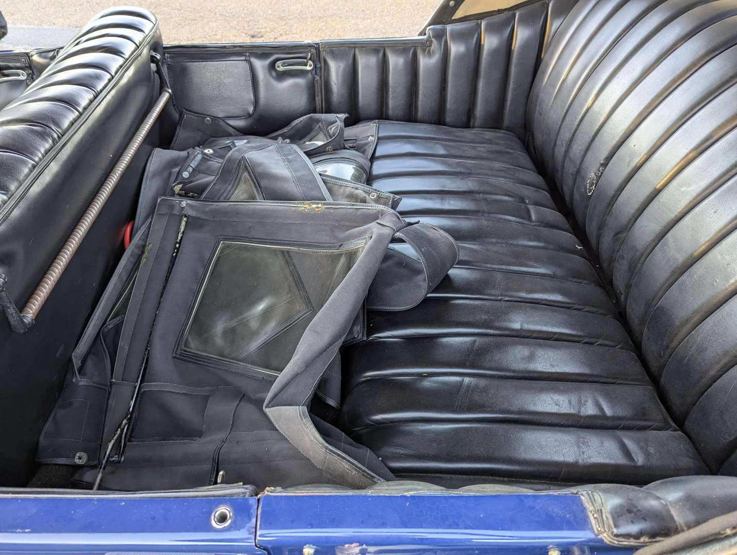 <p>1923 HUPMOBILE R11 FOUR DOOR TOURER LHD</p>