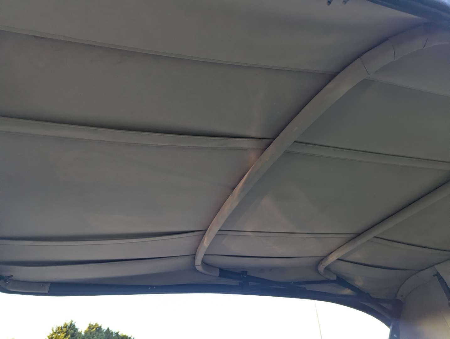 <p>1923 HUPMOBILE R11 FOUR DOOR TOURER LHD</p>