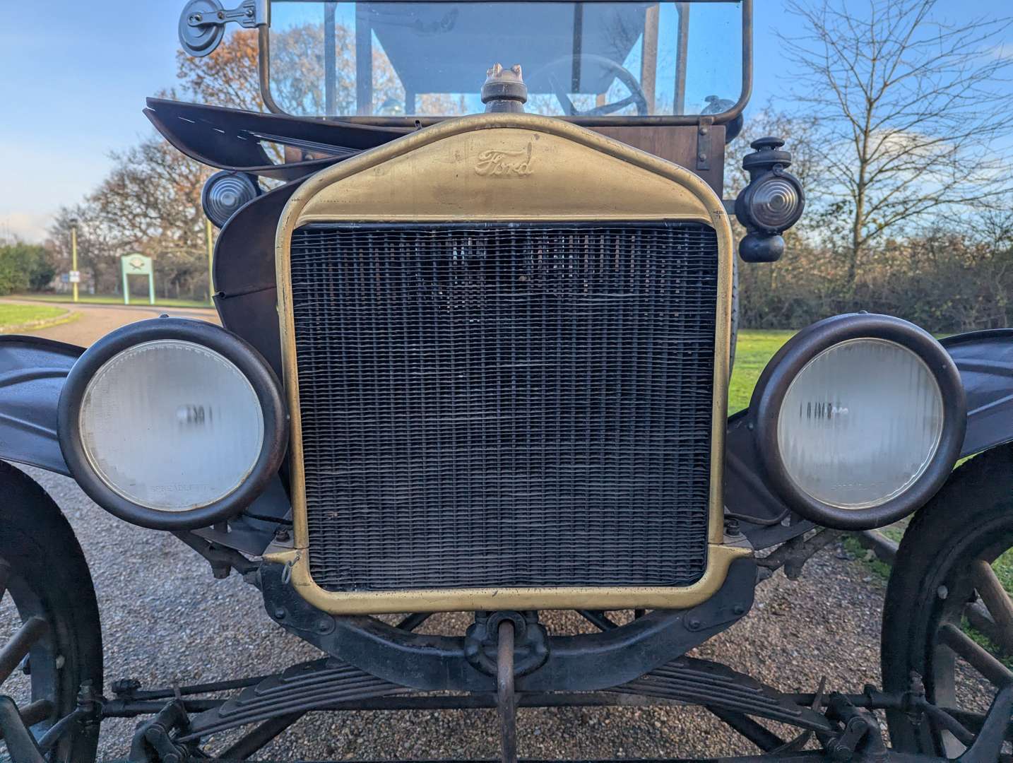 <p>1925 FORD MODEL T FLAT-BED PICK-UP LHD</p>