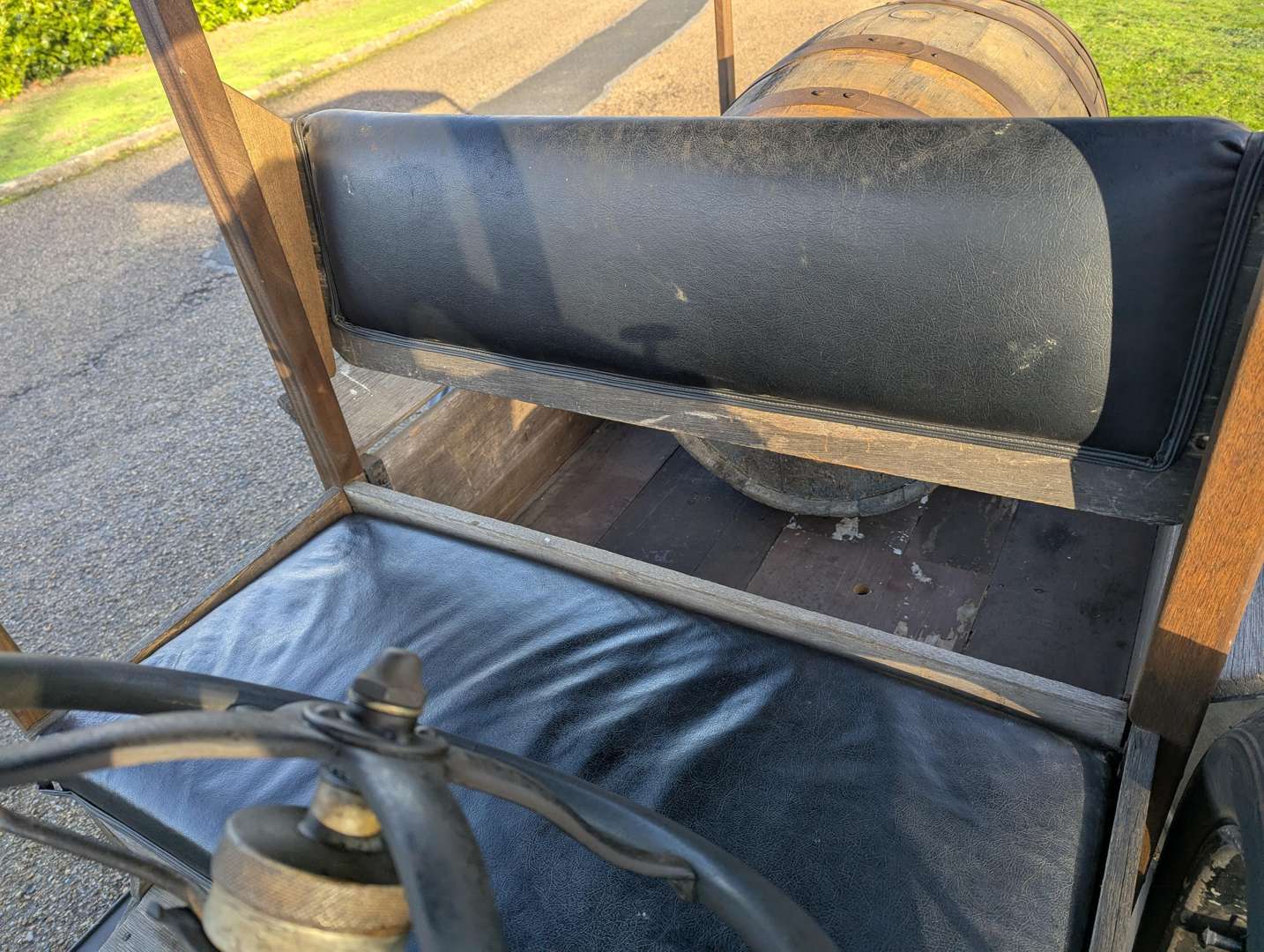 <p>1925 FORD MODEL T FLAT-BED PICK-UP LHD</p>