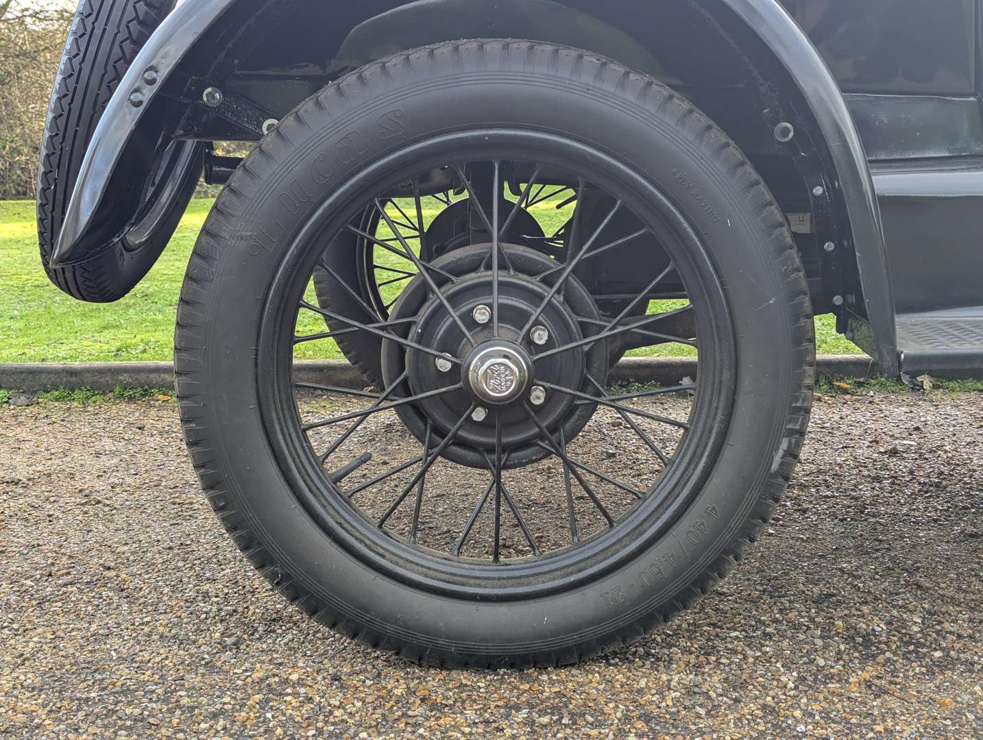 <p>1926 FORD MODEL T RUNABOUT LHD</p>