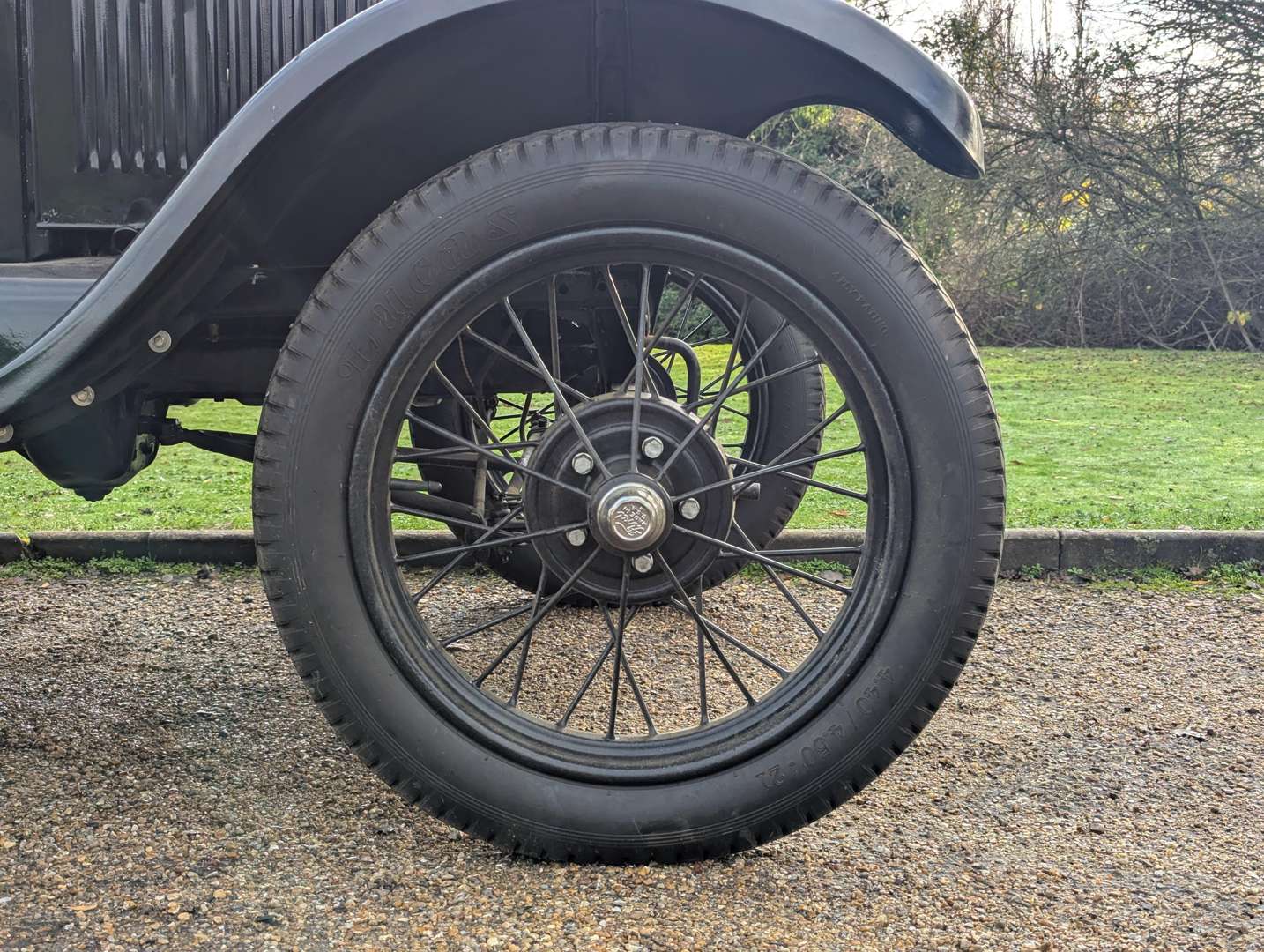 <p>1926 FORD MODEL T RUNABOUT LHD</p>