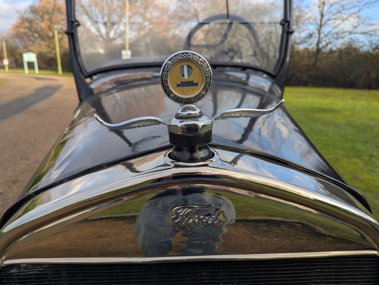 <p>1926 FORD MODEL T RUNABOUT LHD</p>