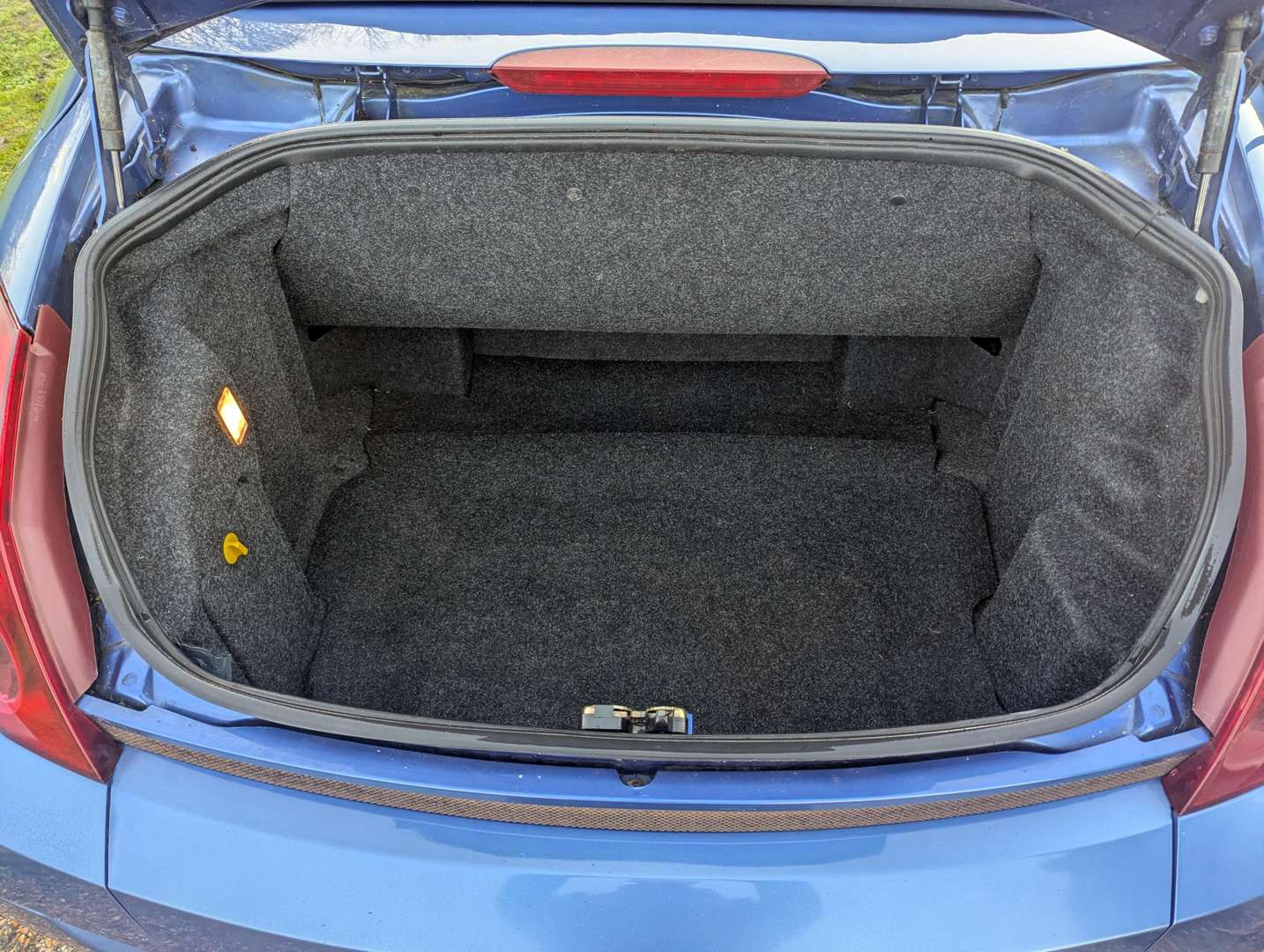 <p>2006 FORD STREETKA ICE</p>