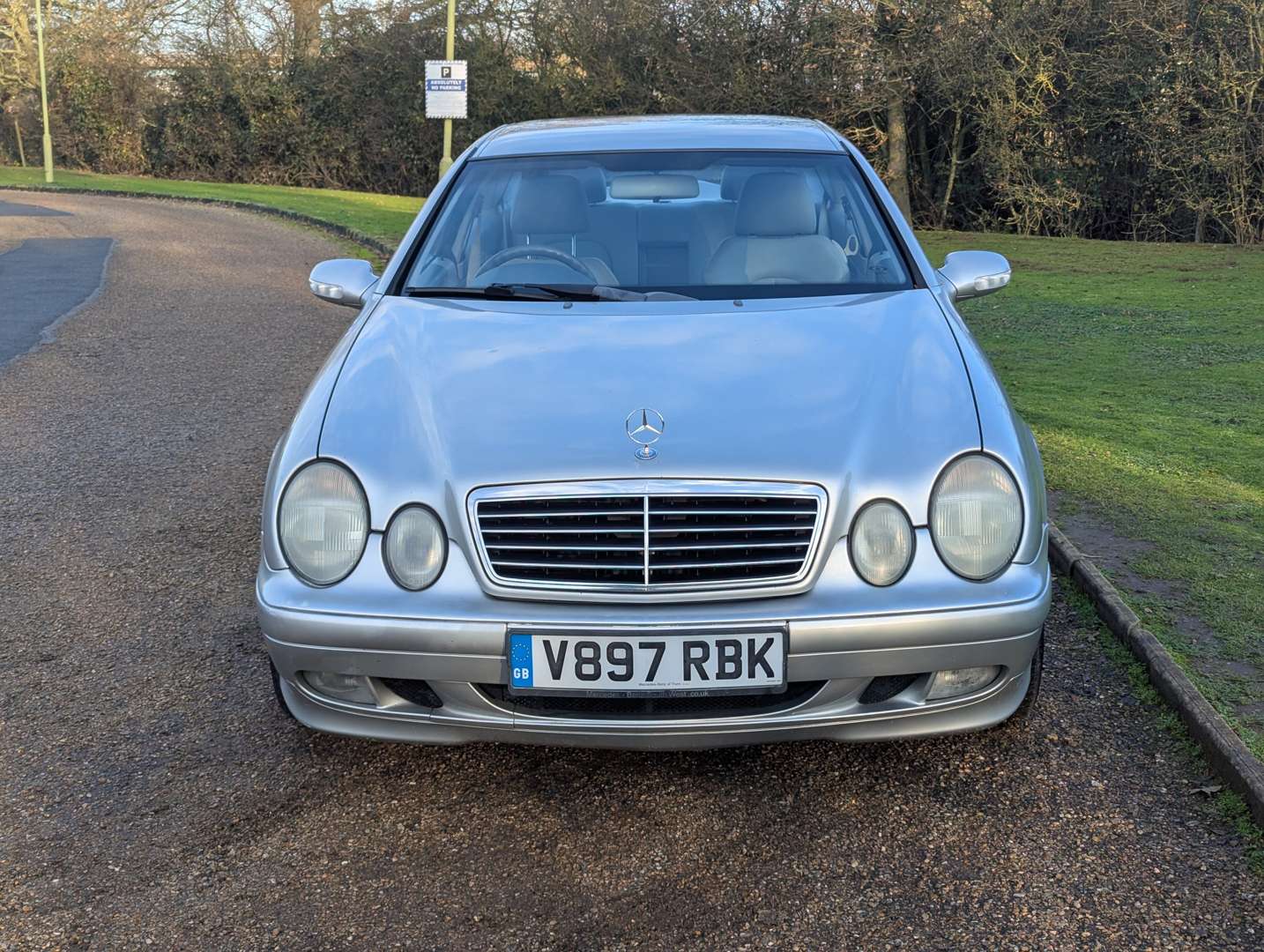 <p>2000 MERCEDES CLK 230 ELEGANCE KOMPRESSOR C208 AUTO</p>