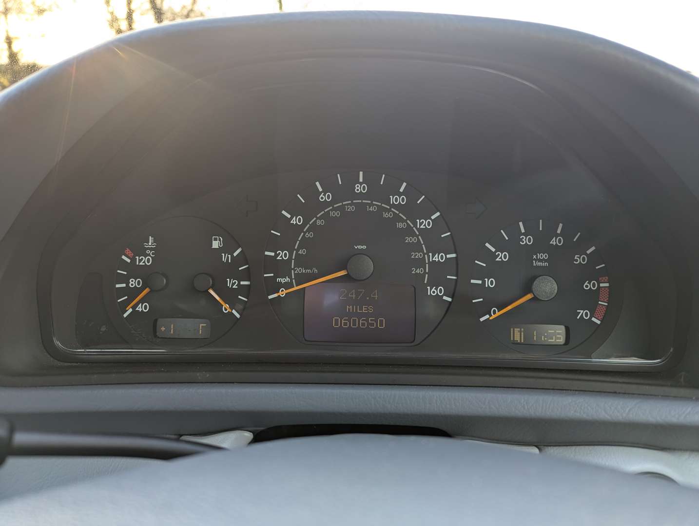 <p>2000 MERCEDES CLK 230 ELEGANCE KOMPRESSOR C208 AUTO</p>