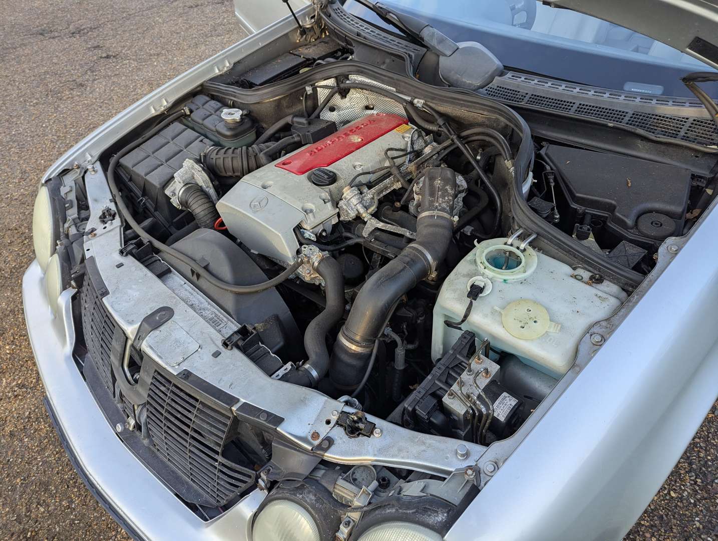 <p>2000 MERCEDES CLK 230 ELEGANCE KOMPRESSOR C208 AUTO</p>