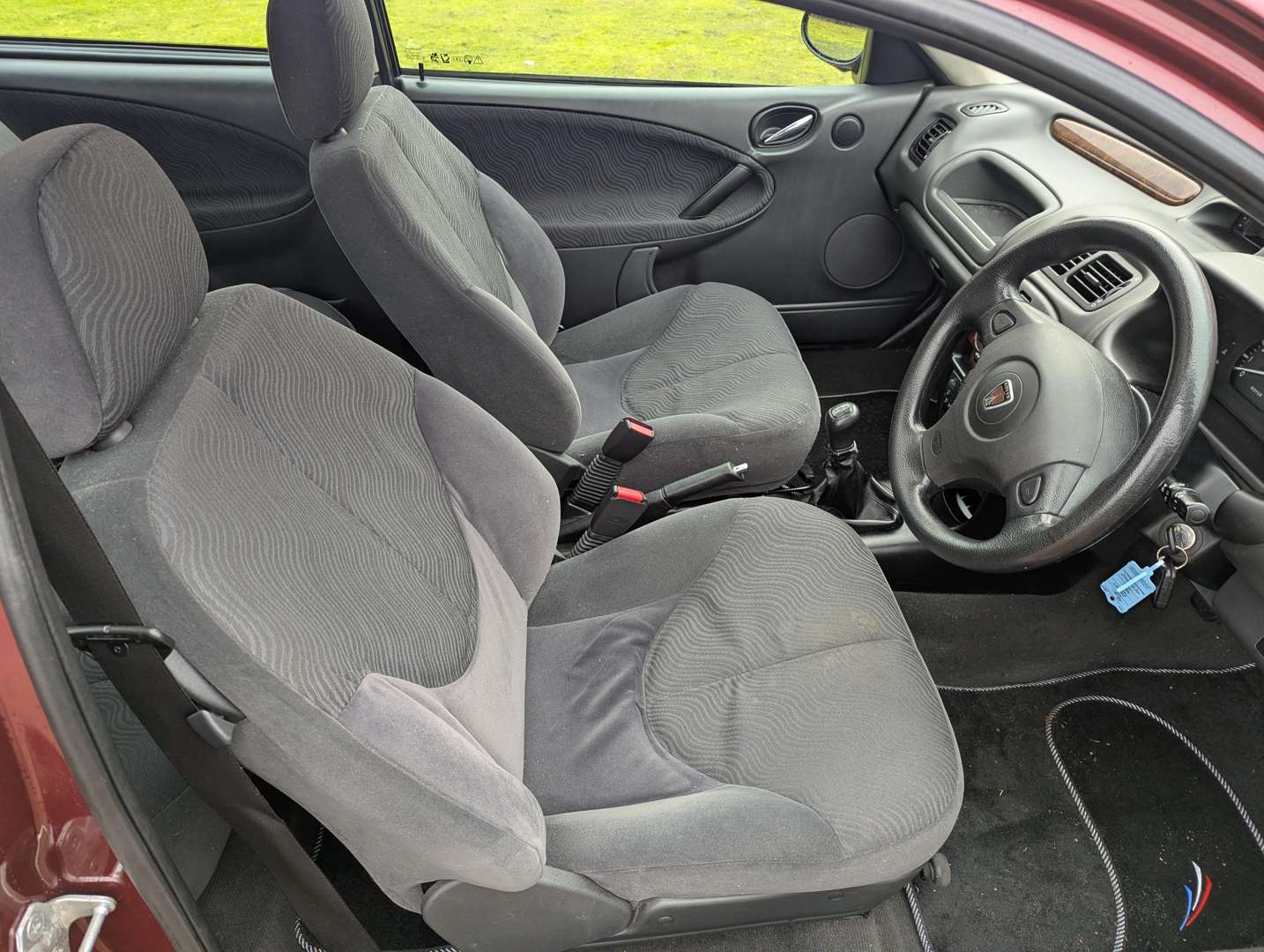 <p>2002 ROVER 25 16V</p>