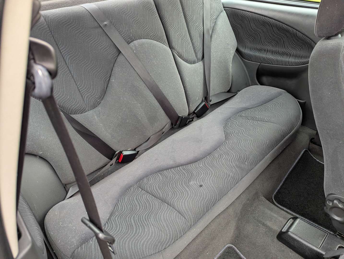 <p>2002 ROVER 25 16V</p>