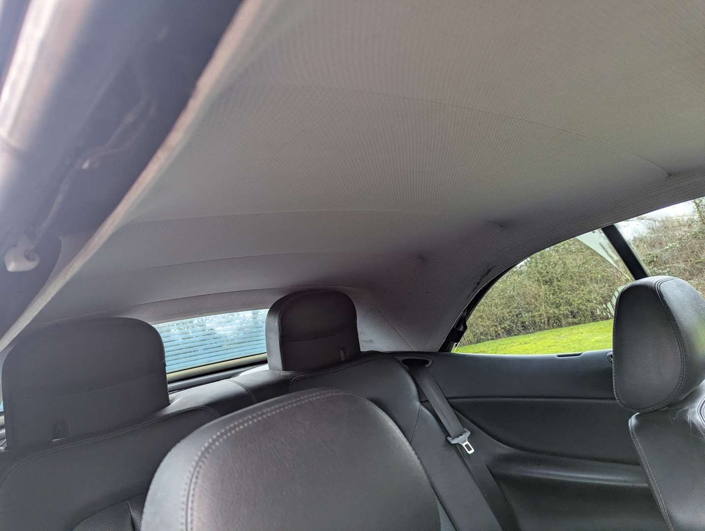 <p>1999 MERCEDES CLK230 AVANTGARDE CONVERTIBLE AUTO</p>