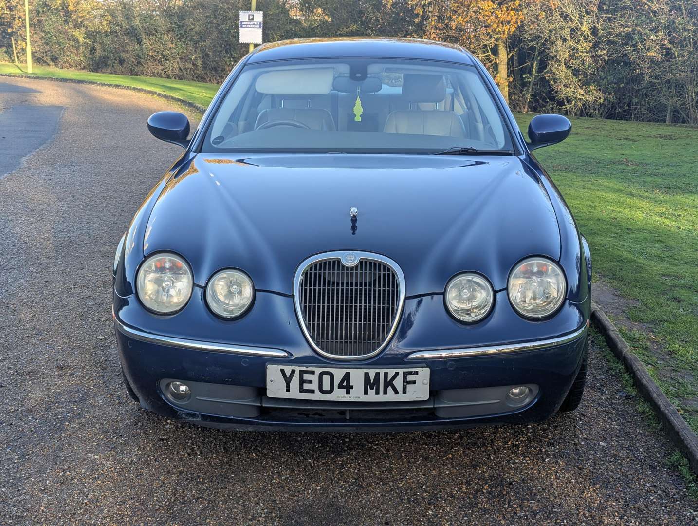 <p>2004 JAGUAR S-TYPE V6 SE AUTO</p>