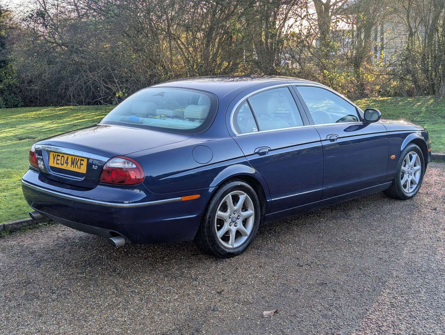 <p>2004 JAGUAR S-TYPE V6 SE AUTO</p>