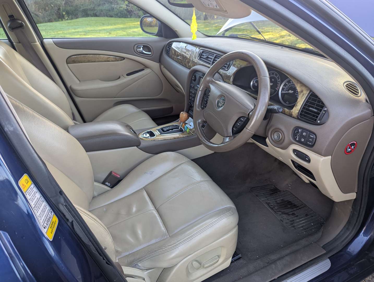 <p>2004 JAGUAR S-TYPE V6 SE AUTO</p>