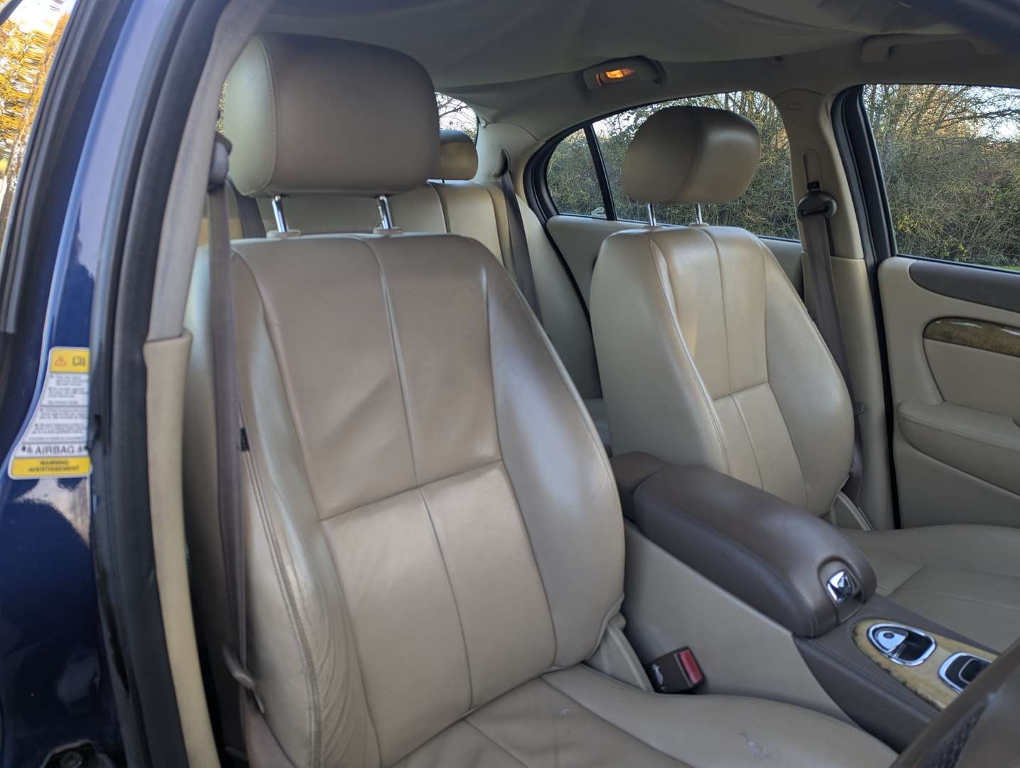 <p>2004 JAGUAR S-TYPE V6 SE AUTO</p>