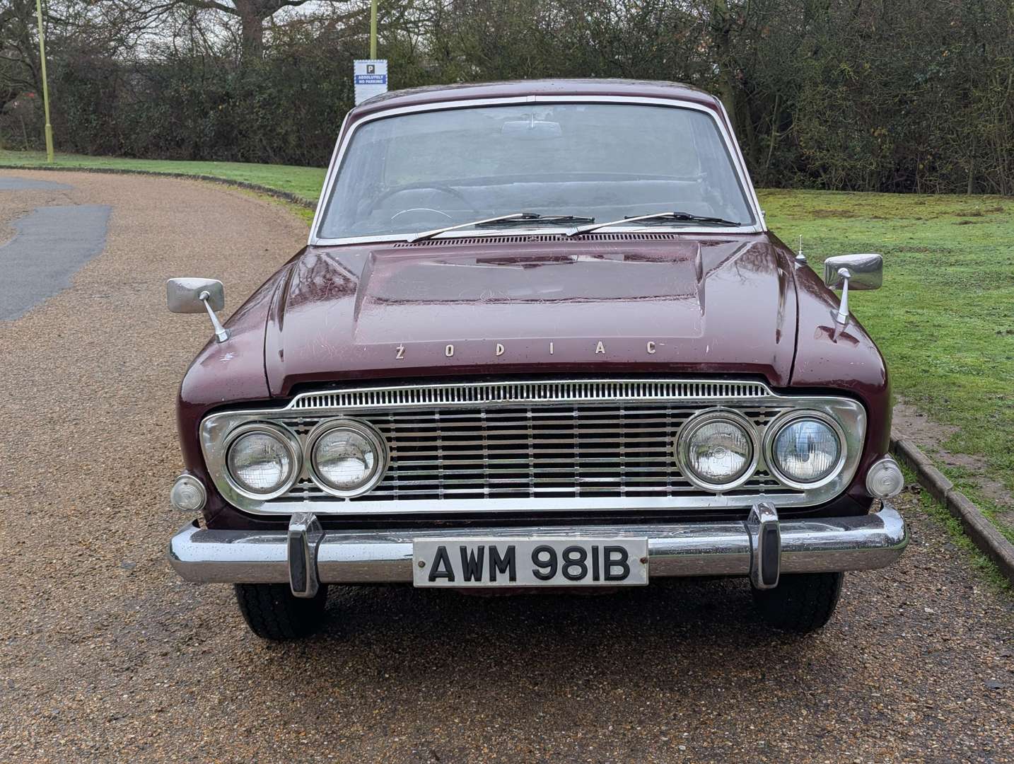 <p>1964 FORD ZODIAC MKIII</p>