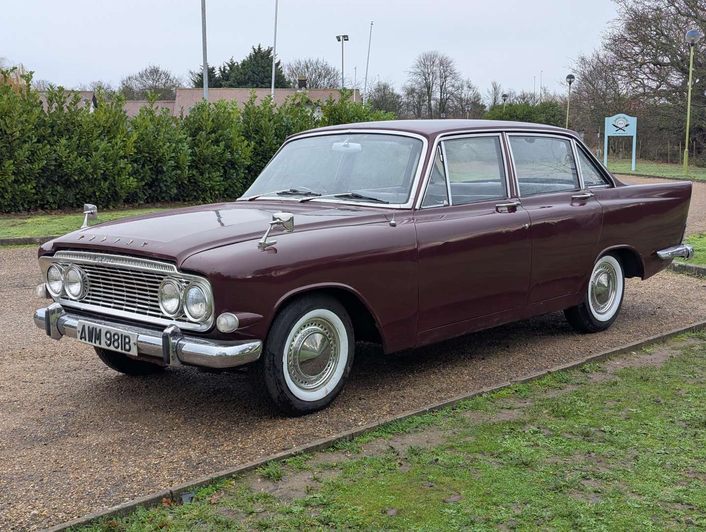 <p>1964 FORD ZODIAC MKIII</p>