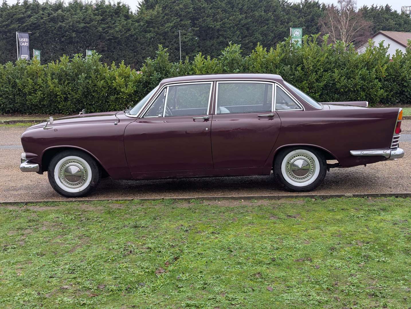 <p>1964 FORD ZODIAC MKIII</p>