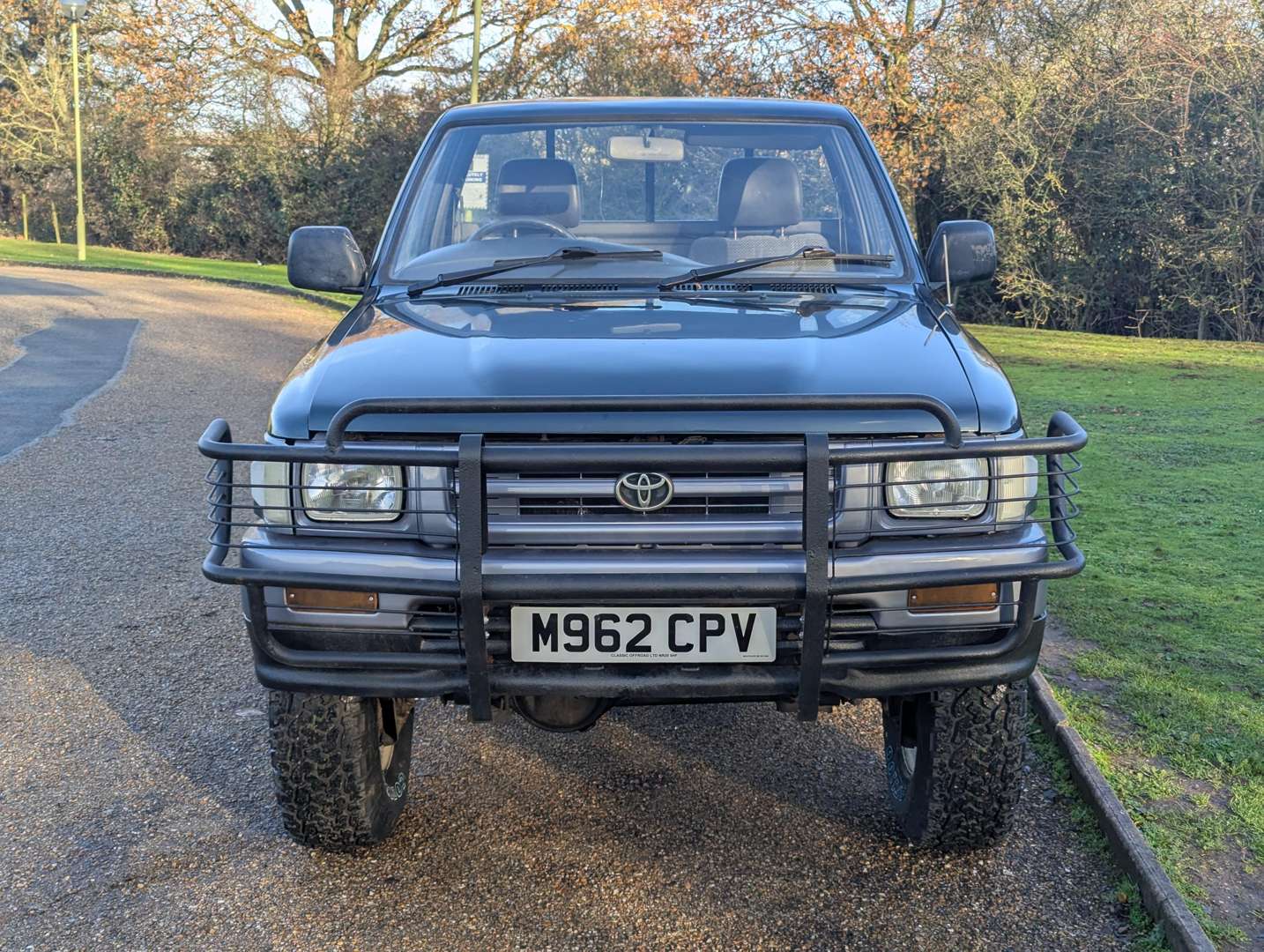 <p>1994 TOYOTA HI-LUX 4X4 PICK-UP</p>