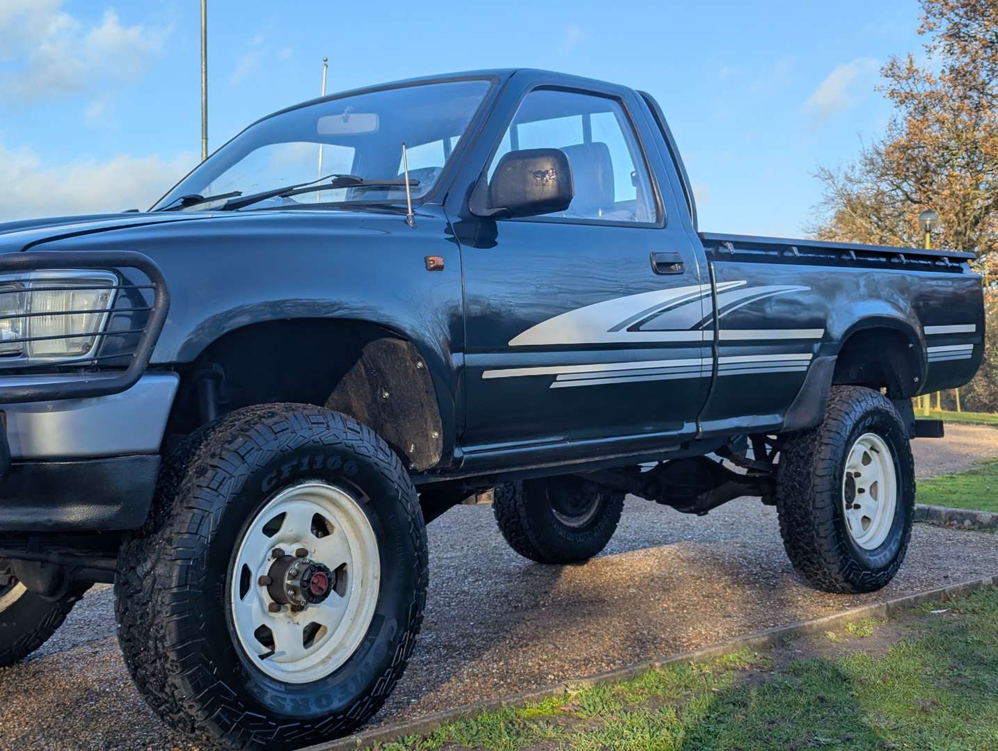 <p>1994 TOYOTA HI-LUX 4X4 PICK-UP</p>