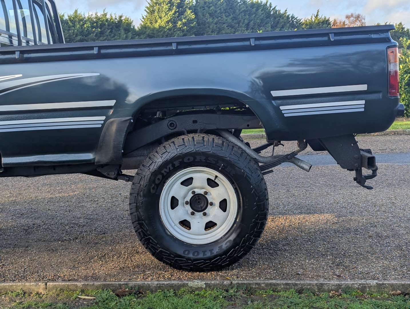 <p>1994 TOYOTA HI-LUX 4X4 PICK-UP</p>