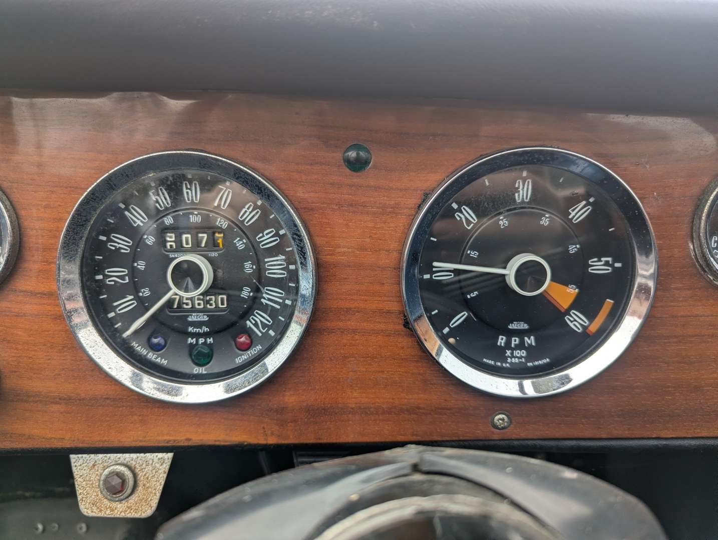 <p>1968 TRIUMPH VITESSE 2.0 CONVERTIBLE</p>