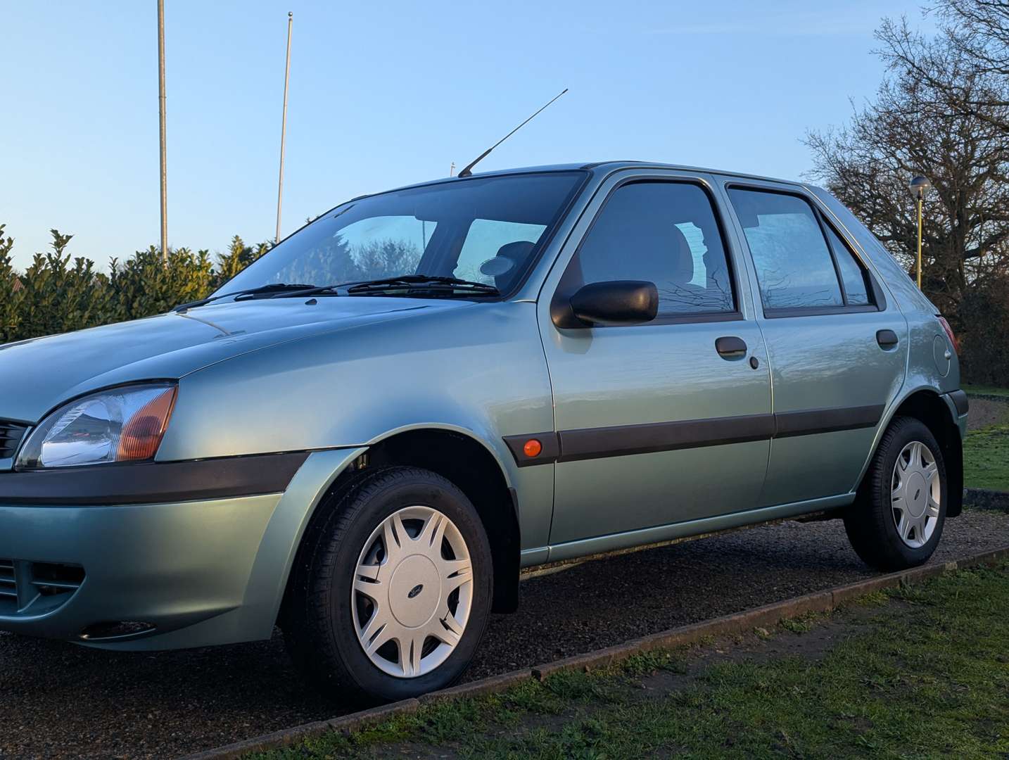 <p>2000 FORD FIESTA LX - ONE REGISTERED OWNER, 4400 MILES FROM NEW</p>