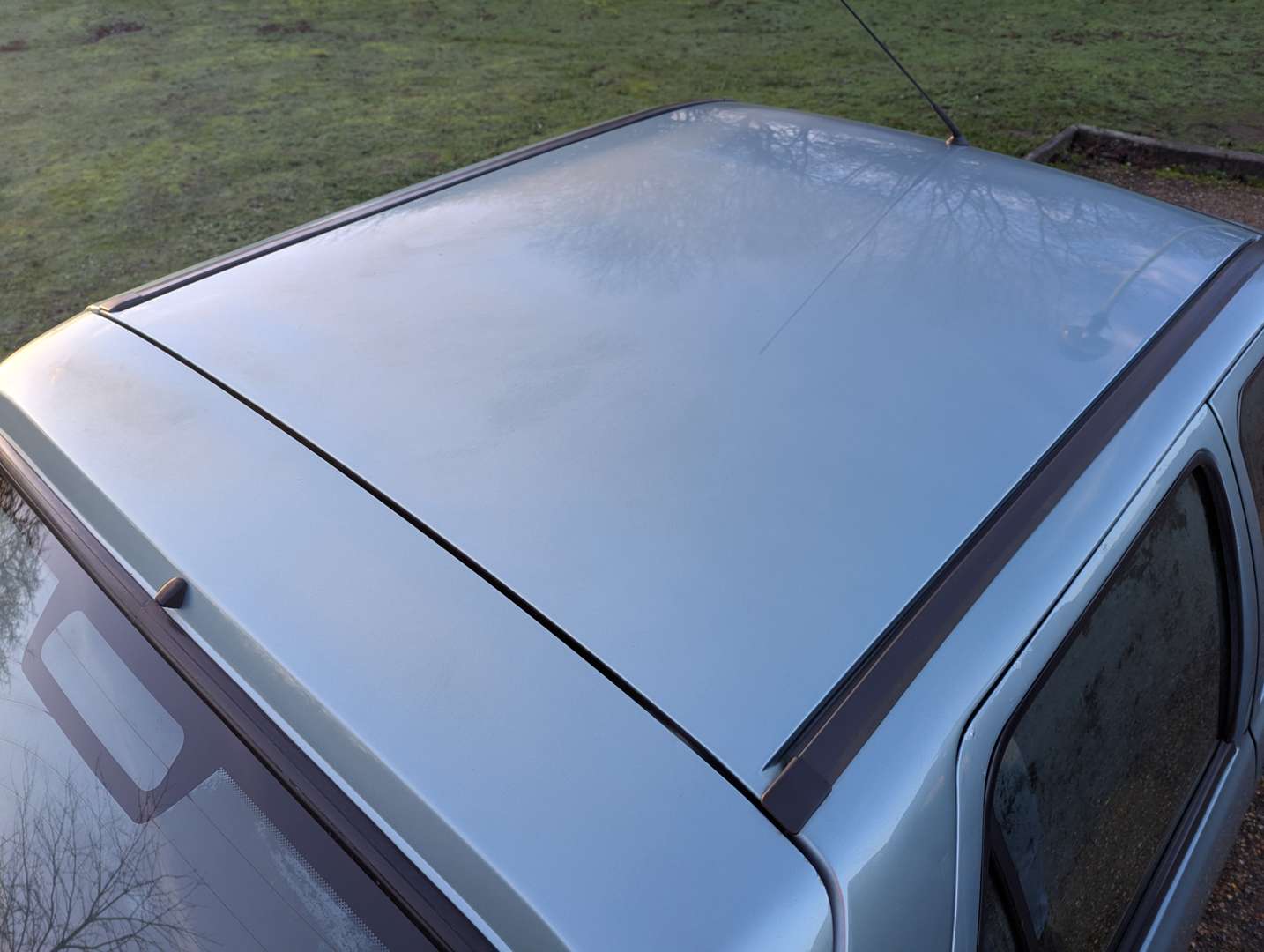 <p>2000 FORD FIESTA LX - ONE REGISTERED OWNER, 4400 MILES FROM NEW</p>