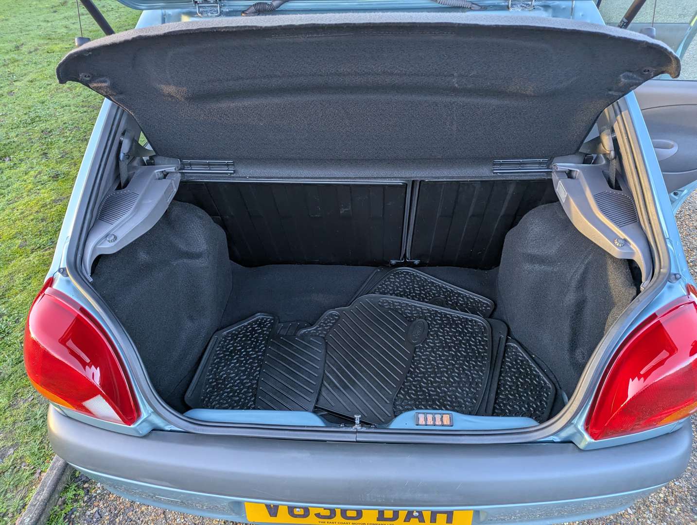 <p>2000 FORD FIESTA LX - ONE REGISTERED OWNER, 4400 MILES FROM NEW</p>