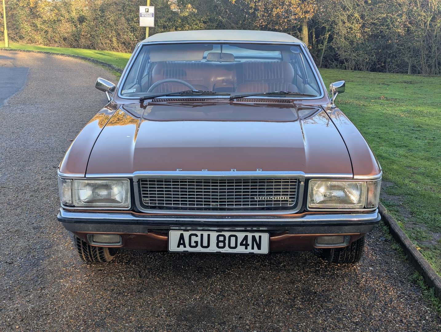 <p>1975 FORD GRANADA 3.0 AUTO MKI COUPE</p>