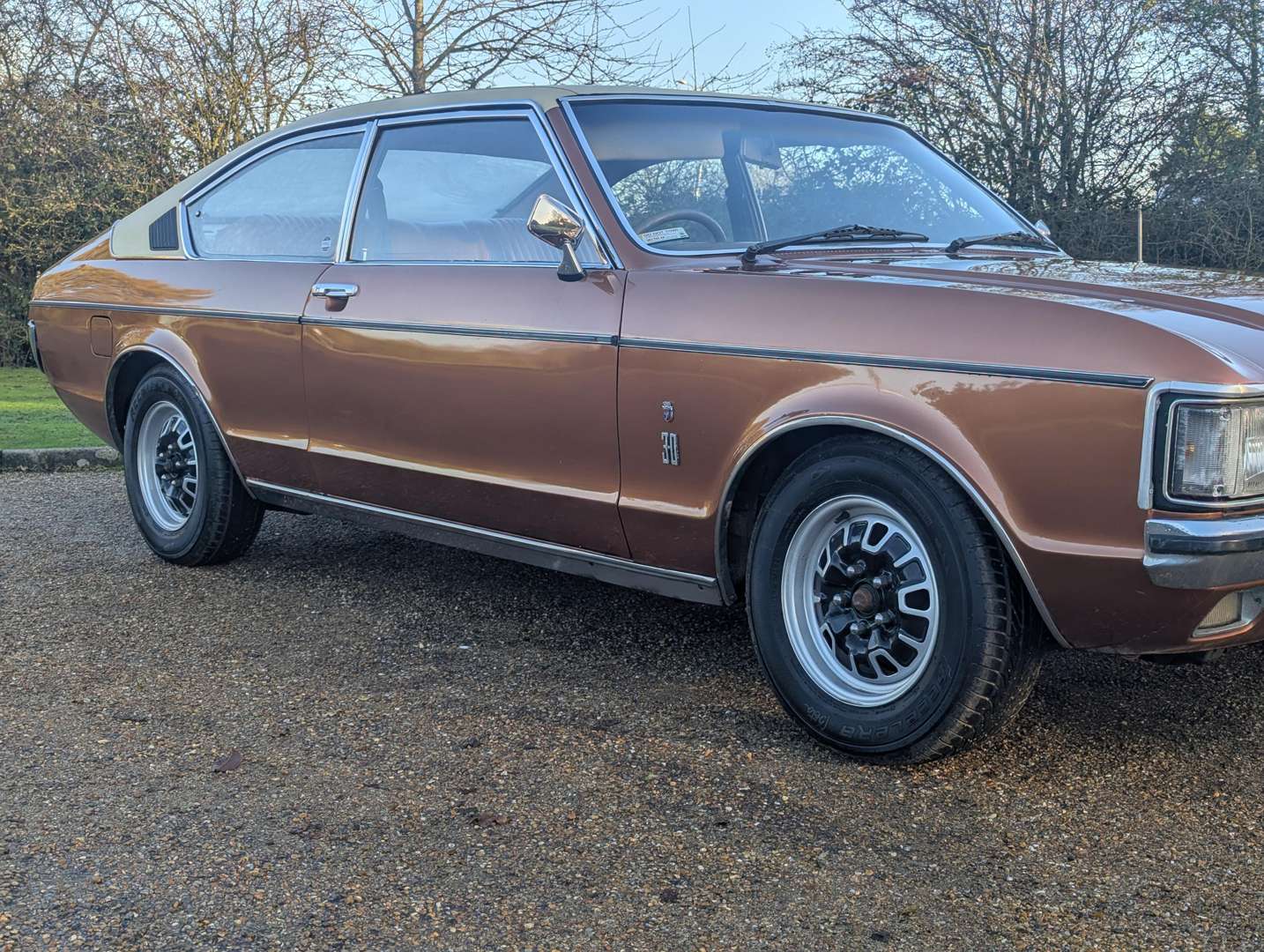 <p>1975 FORD GRANADA 3.0 AUTO MKI COUPE</p>