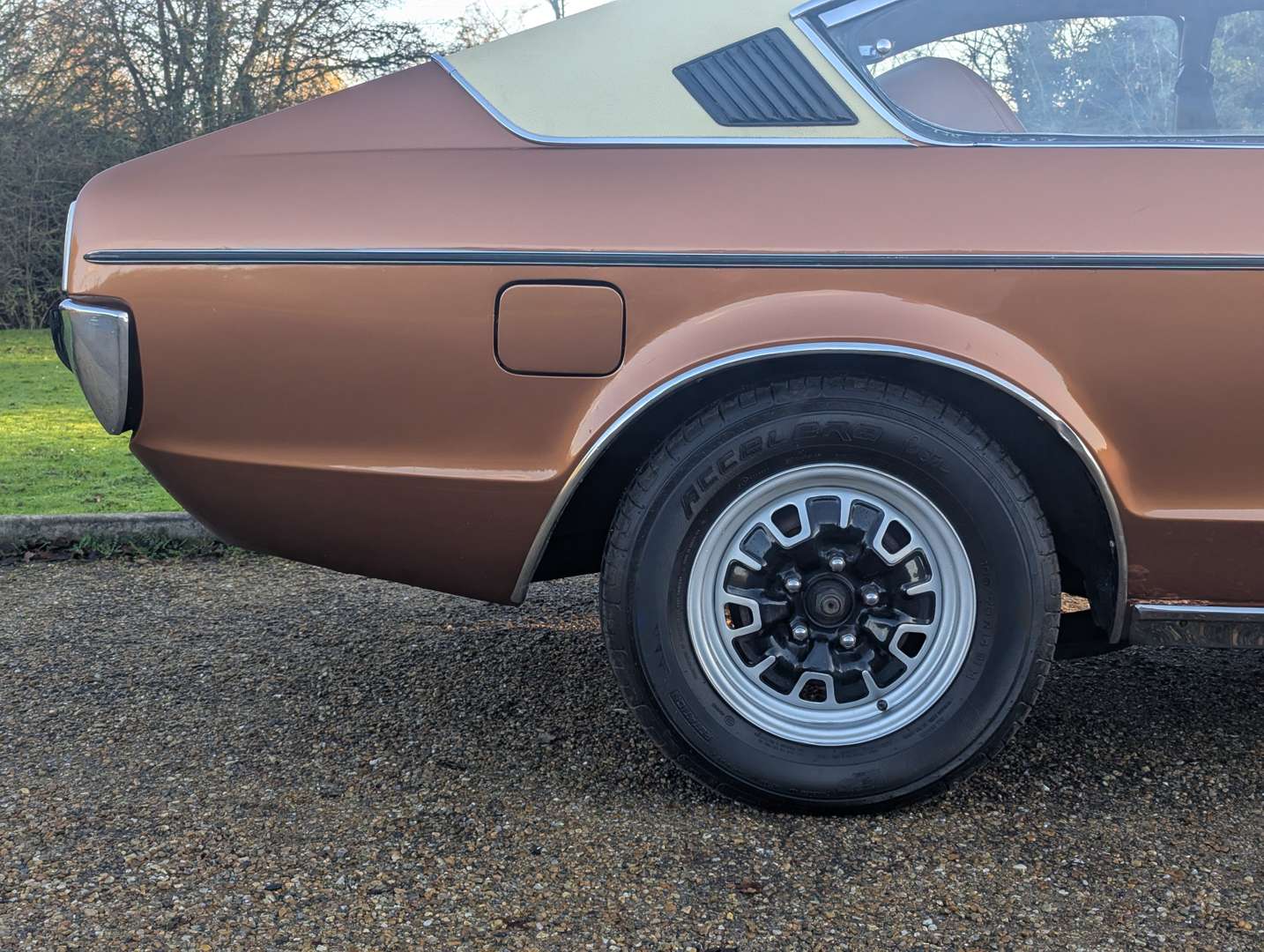 <p>1975 FORD GRANADA 3.0 AUTO MKI COUPE</p>