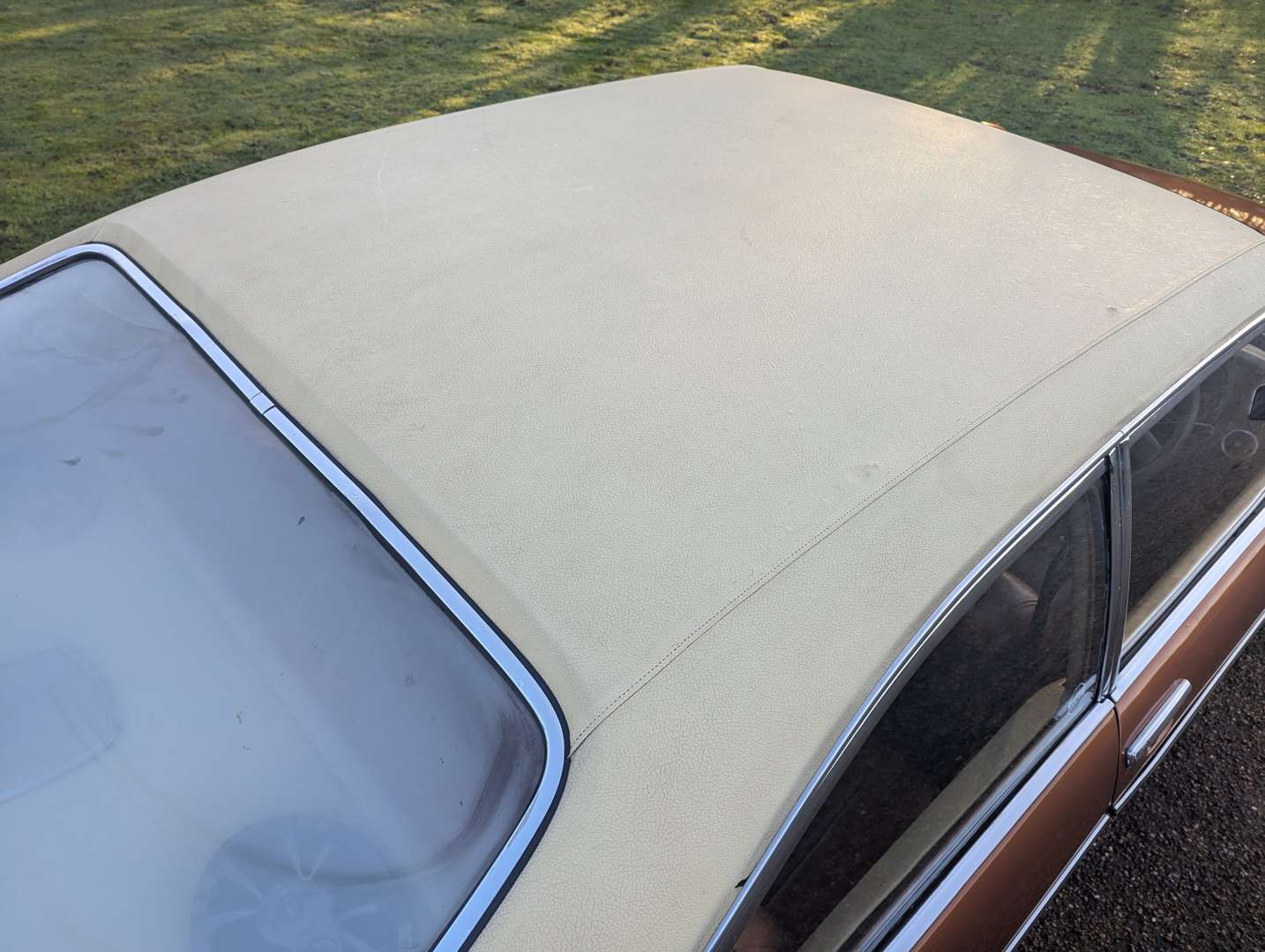 <p>1975 FORD GRANADA 3.0 AUTO MKI COUPE</p>