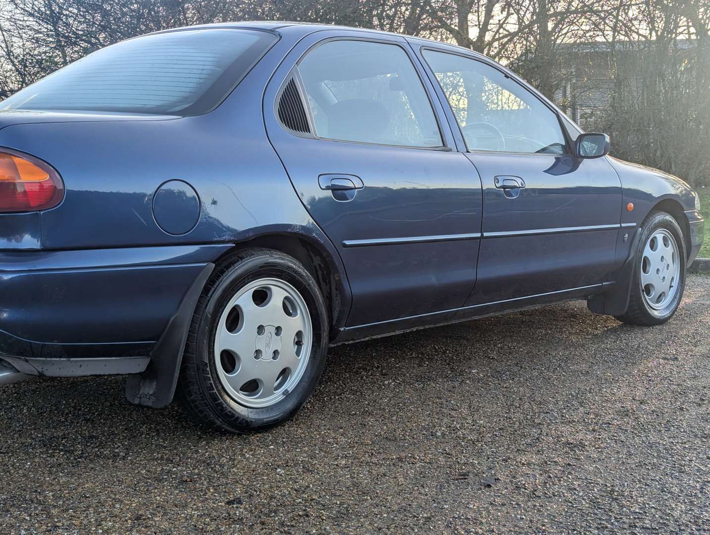 <p>1995 FORD MONDEO GHIA 24V AUTO MKI</p>