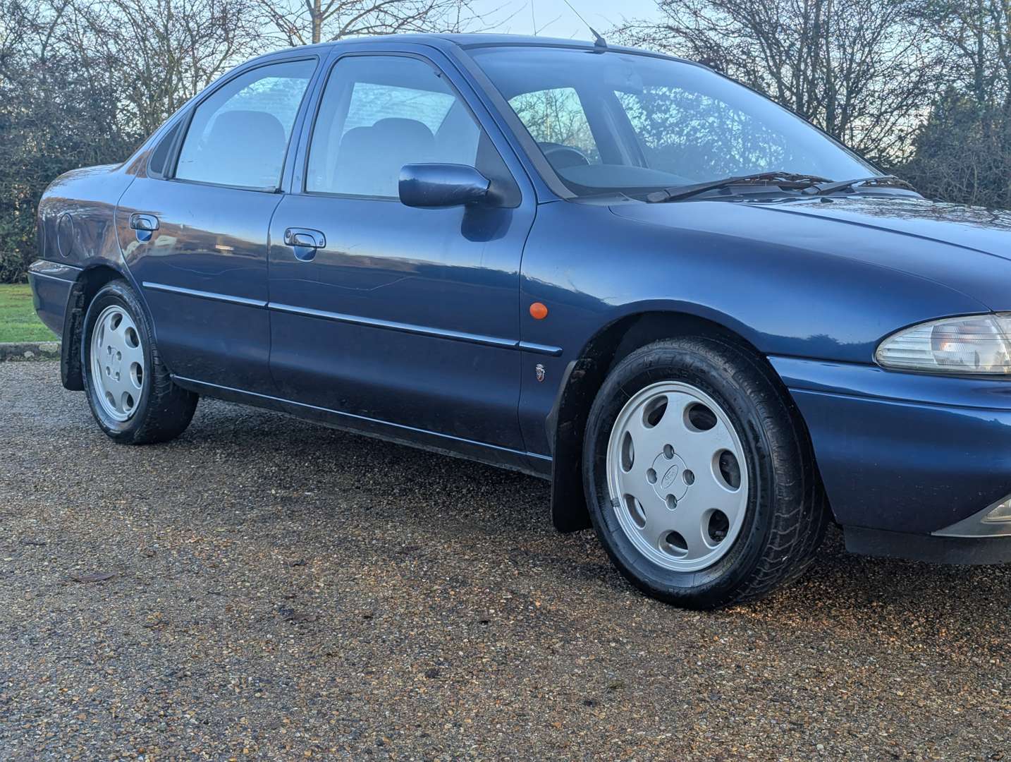 <p>1995 FORD MONDEO GHIA 24V AUTO MKI</p>