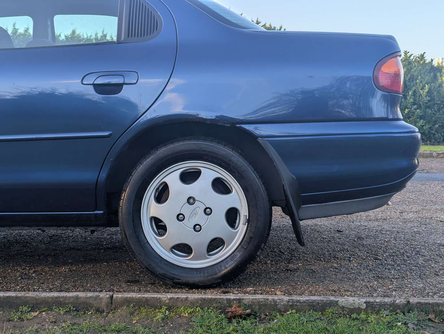 <p>1995 FORD MONDEO GHIA 24V AUTO MKI</p>