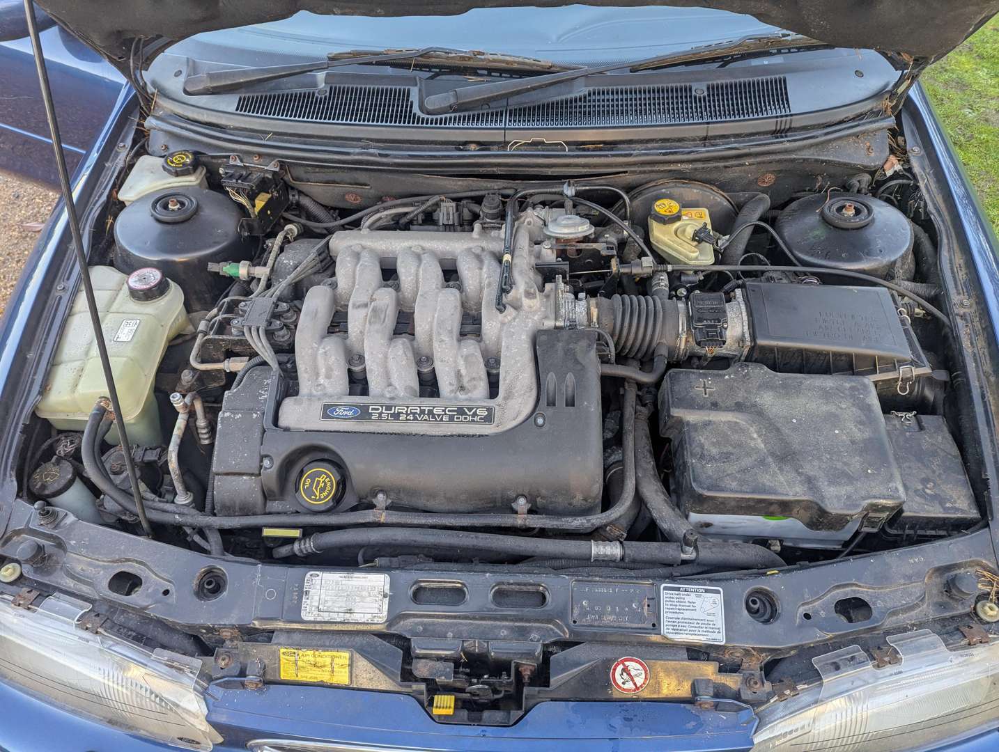 <p>1995 FORD MONDEO GHIA 24V AUTO MKI</p>