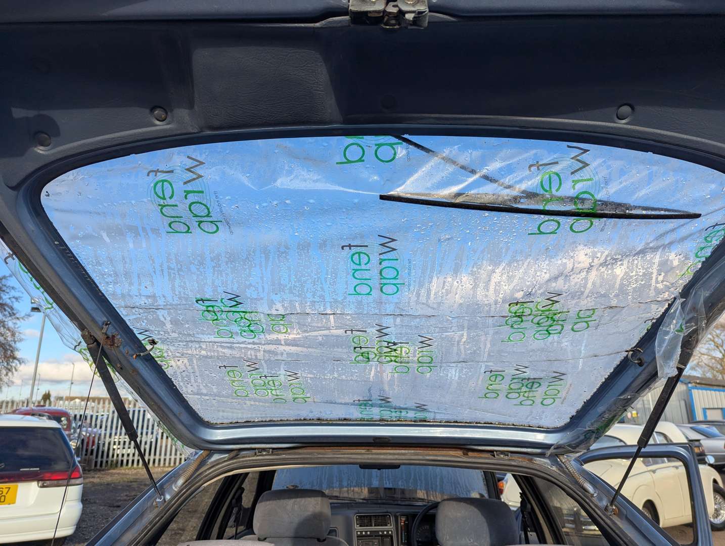 <p>1985 FORD SIERRA GHIA</p>