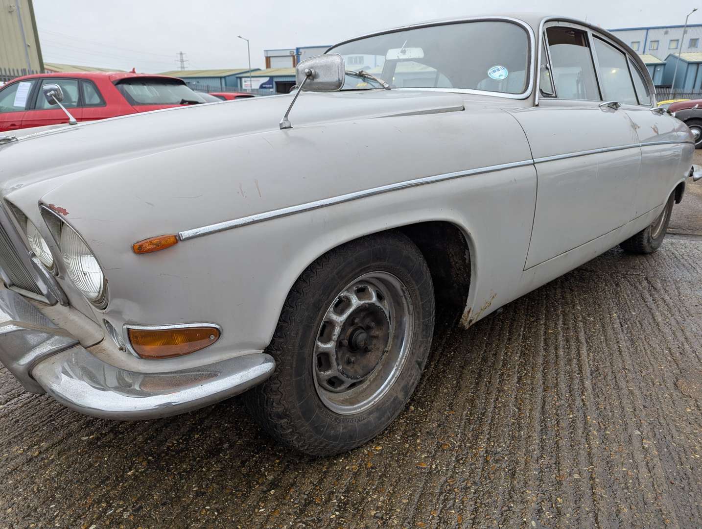 <p>1970 JAGUAR 420G</p>