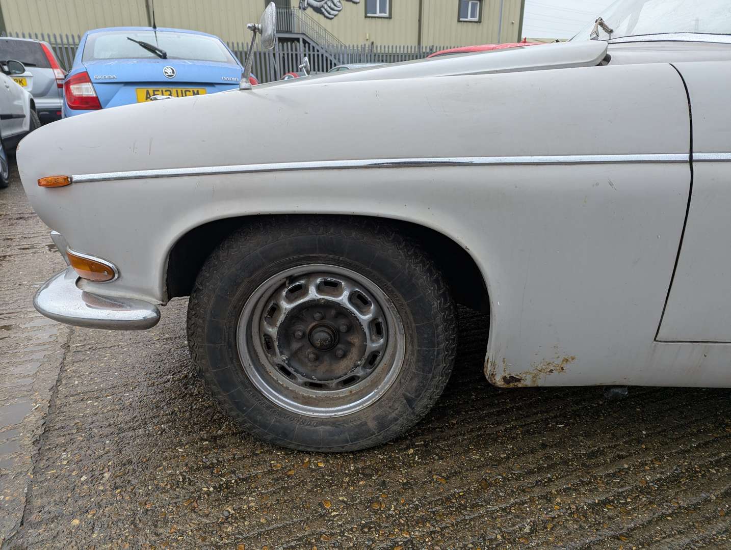 <p>1970 JAGUAR 420G</p>